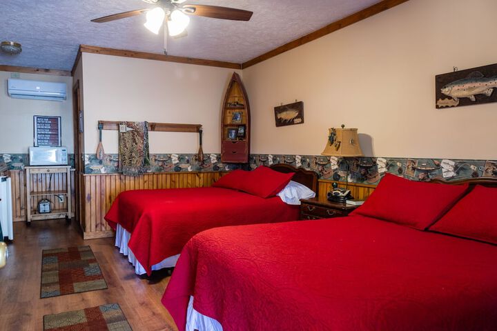 Mountain Aire Cottages Inn & Glamping