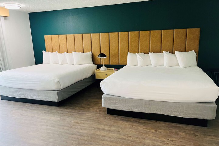 Room 46 of 92