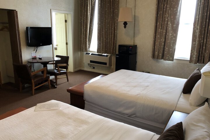 Stearns Hotel