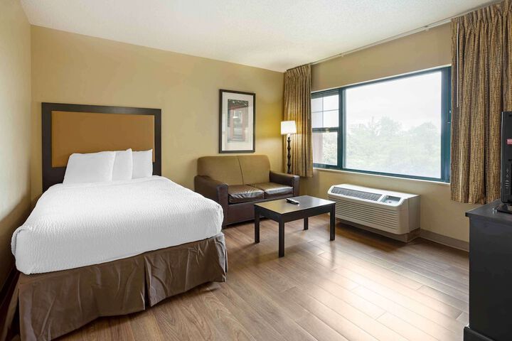 Room 16 of 26