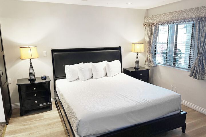 Room 25 of 62