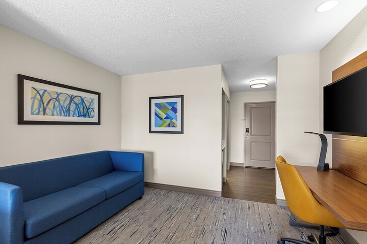 Holiday Inn Express & Suites Vandalia by IHG