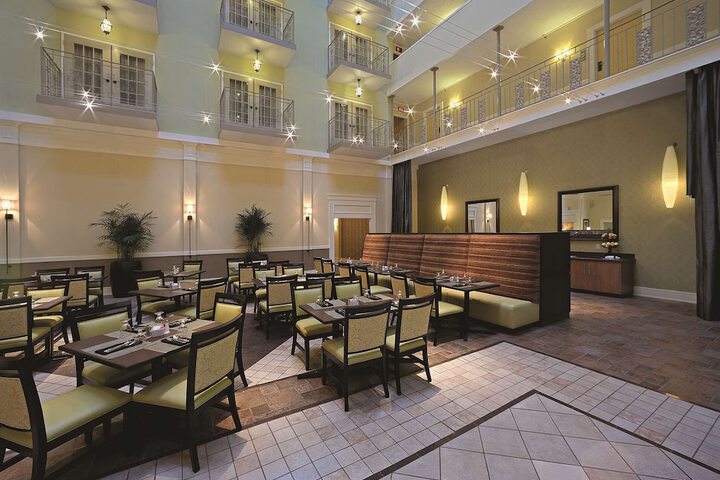 Dining 52 of 73