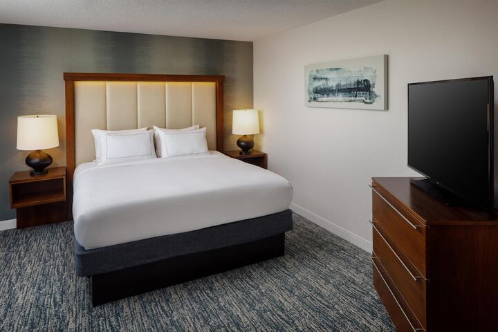DoubleTree by Hilton Boston - Andover