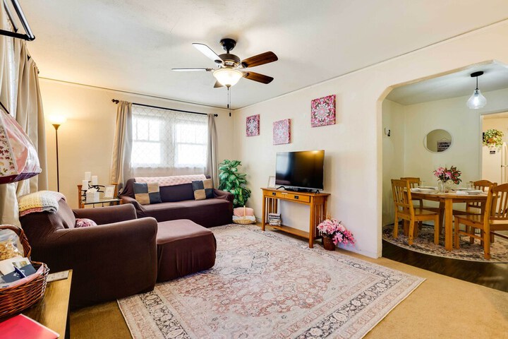 Cottage w / Furnished Deck: 1 Mi to Dtwn Craig!