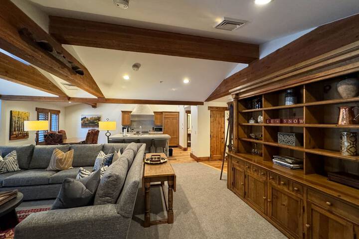 The Chateaux Deer Valley