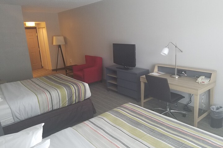 Room 13 of 21