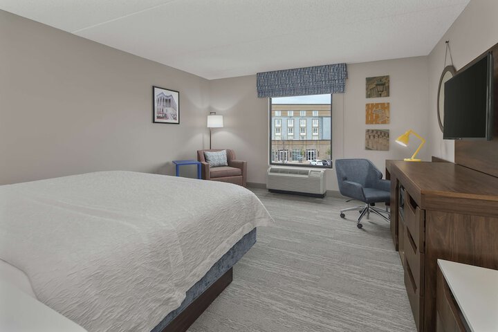 Hampton Inn & Suites Macon I-75 North