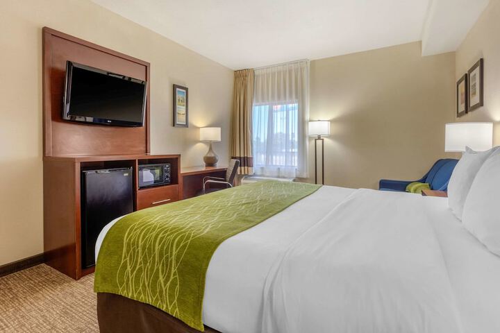 Room 30 of 46