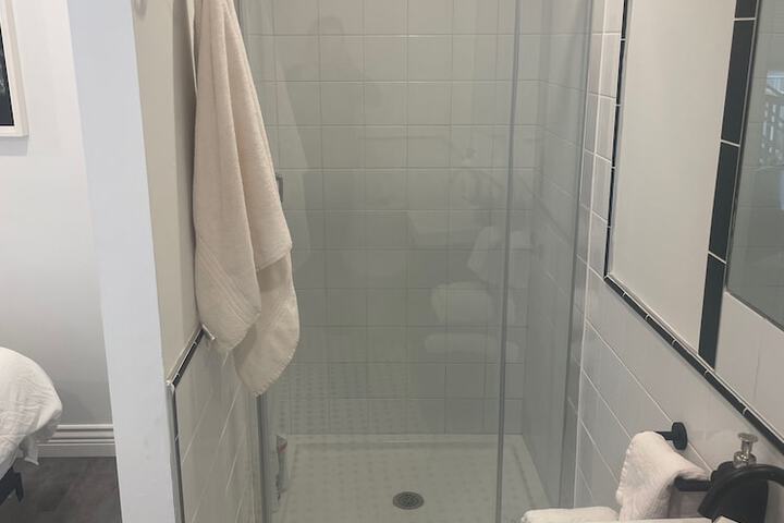 Room 100 of 133