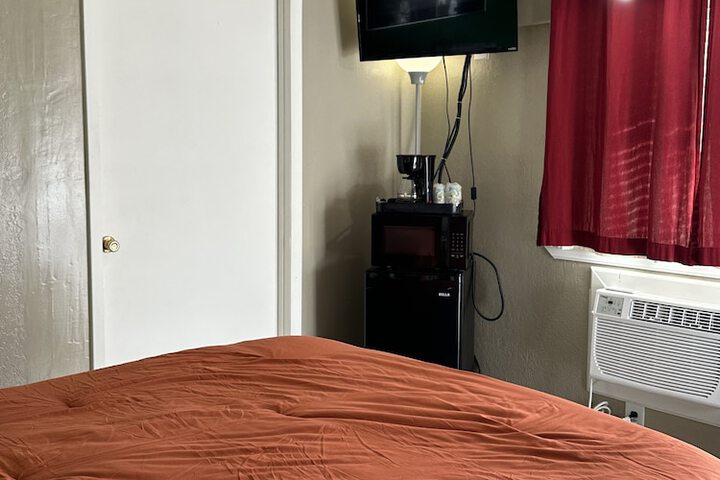Room 25 of 50