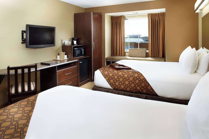 Room 16 of 30