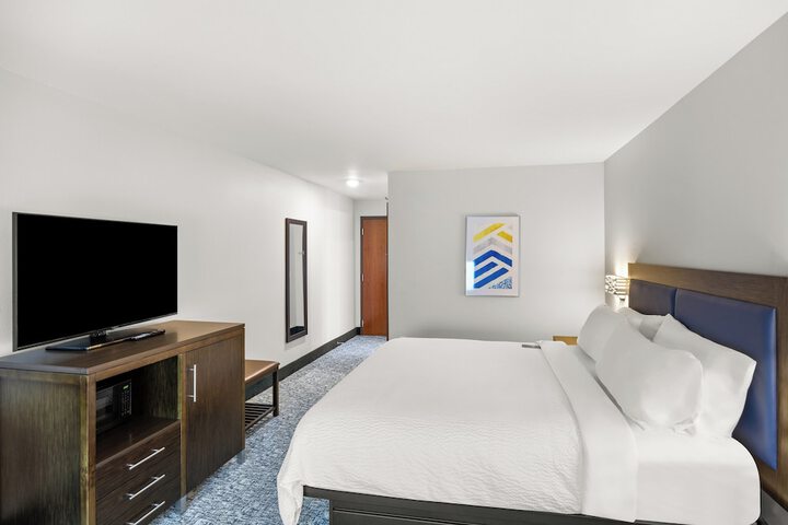 Holiday Inn Express Asheville Woodfin by IHG