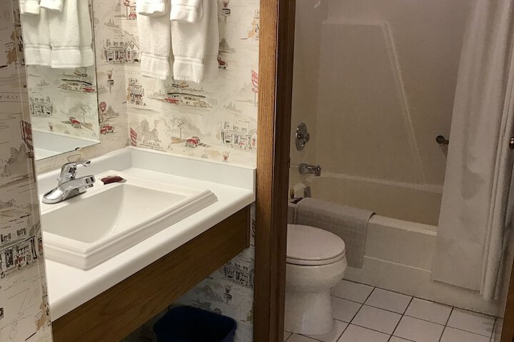 Room 24 of 67