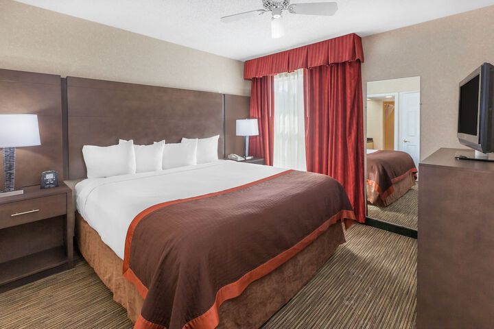 Room 11 of 26