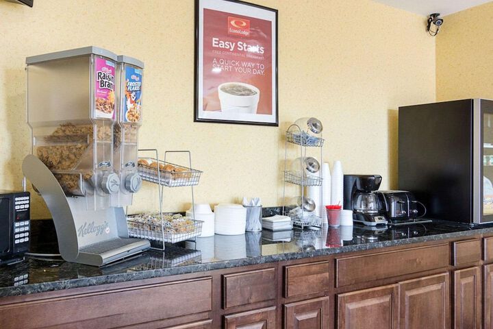 Breakfast/Coffee Service 26 of 27