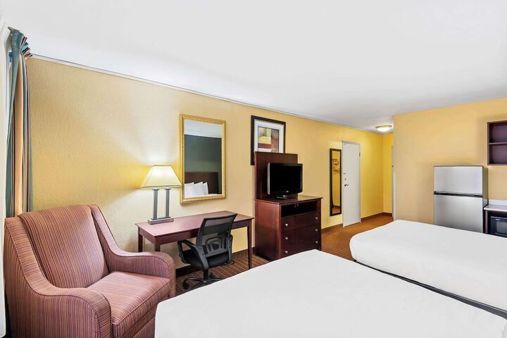 Room 21 of 39