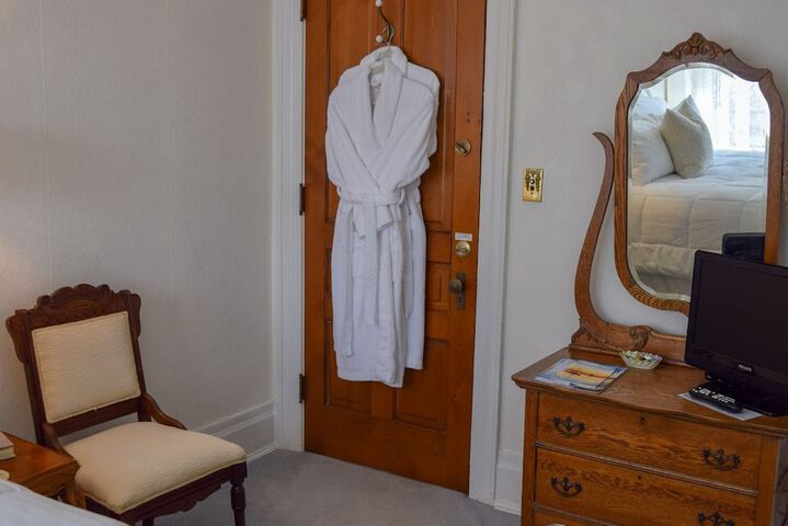 Room 30 of 52