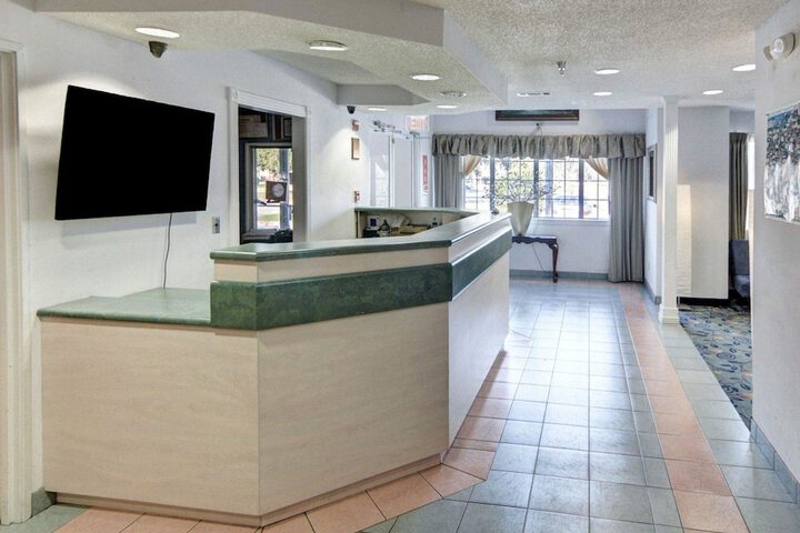Hotel Interior 4 of 18