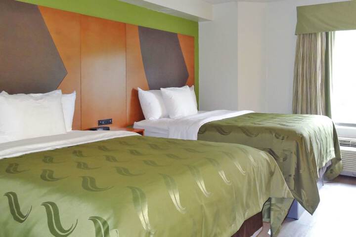 Room 14 of 28