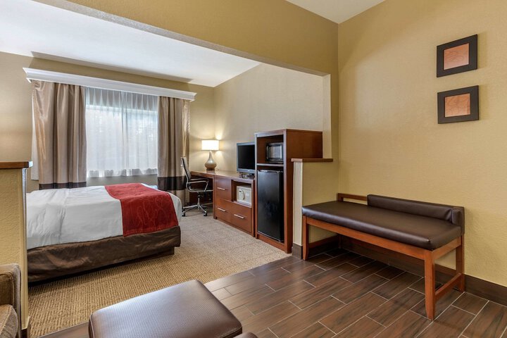 Comfort Suites Fort Collins Near University