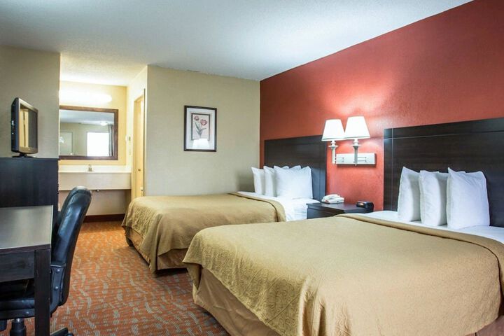 Quality Inn & Suites Monroe
