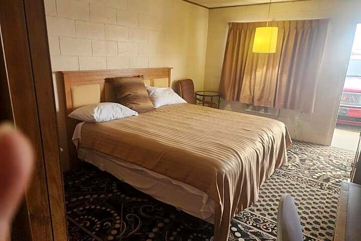 First Inn by OYO Quinter Hwy 70
