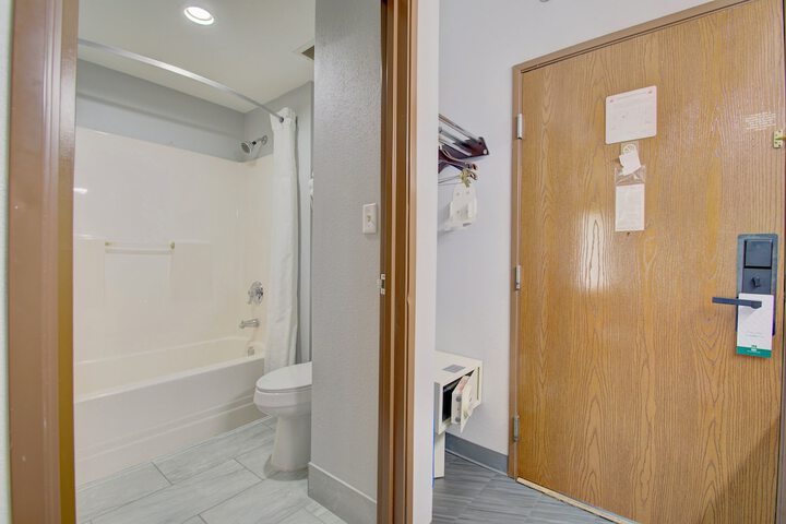 Quality Inn & Suites CVG Airport