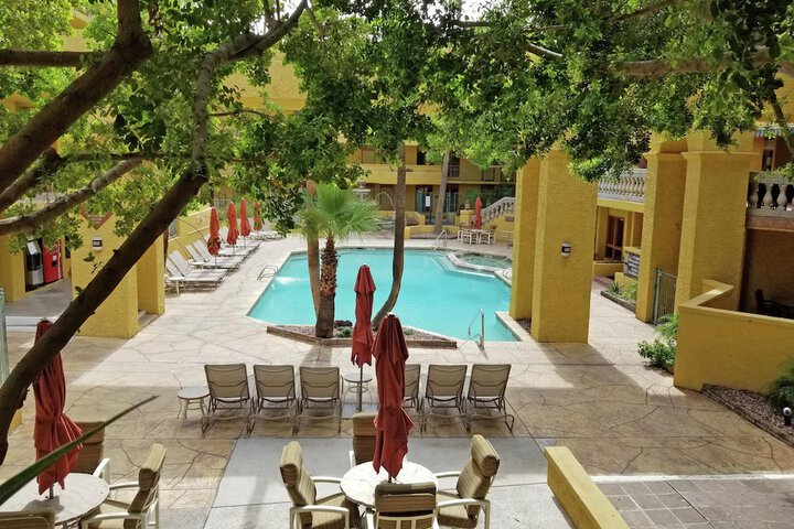 Hilton Phoenix Tapatio Cliffs Resort