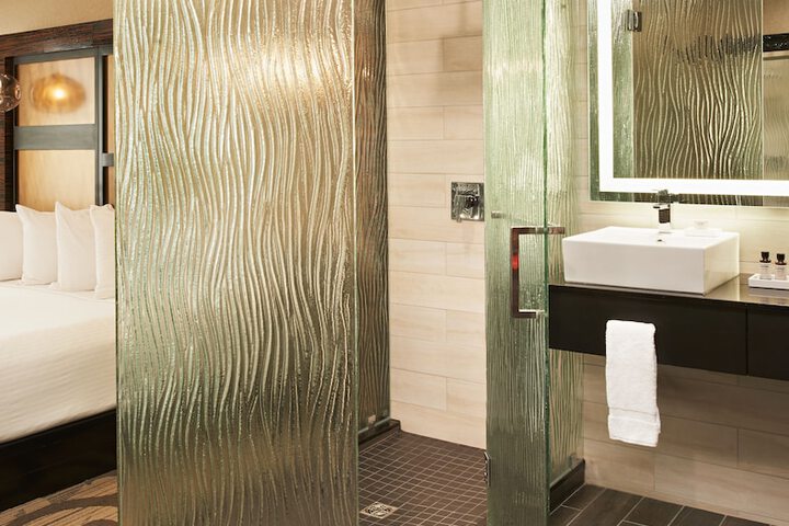 Metropolitan at the 9 Autograph Collection