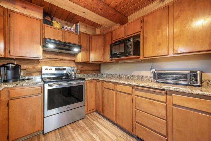 Rowland Log Cabin