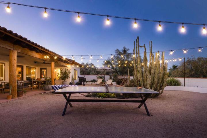 Grand Desert Getaway with Pool and Peloton with Sonos and Office