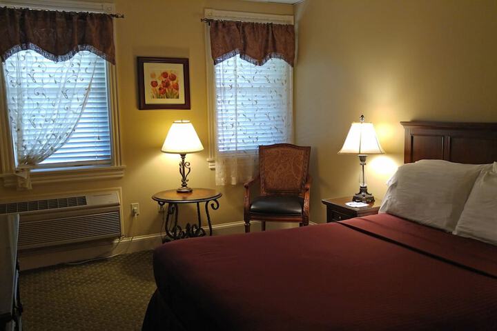 Room 17 of 35
