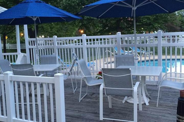 Sundeck 50 of 55
