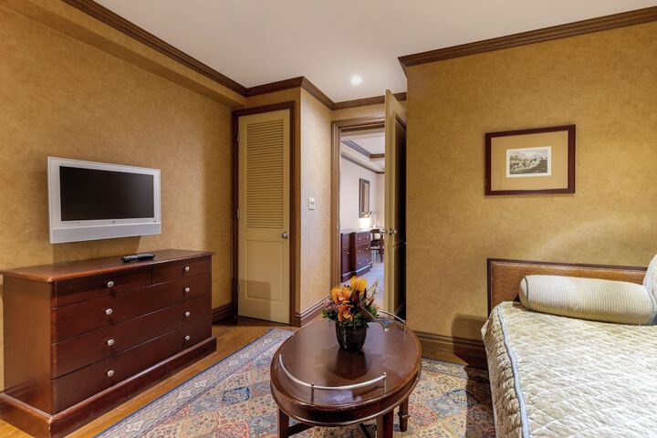 Room 18 of 79