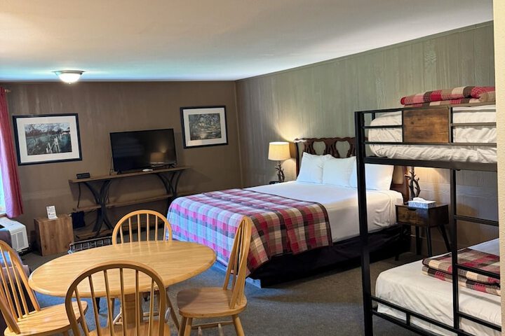 Northern Lights Lodge