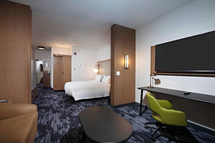 Room 15 of 27