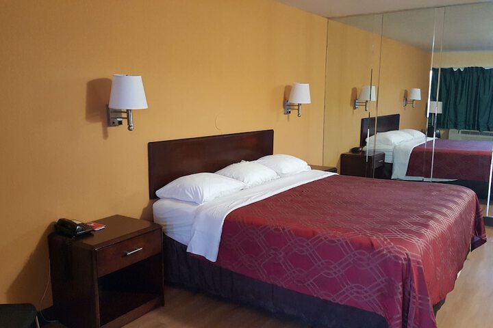 Room 20 of 27