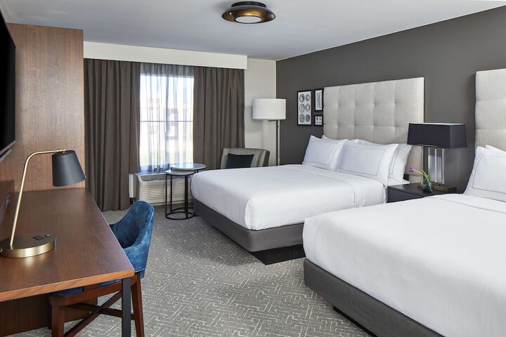 Cumberland House Knoxville Tapestry Collection by Hilton