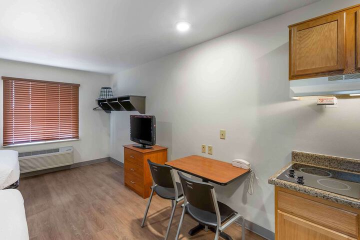 Room 25 of 25