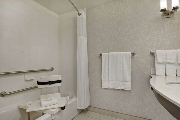 Hilton Garden Inn Fayettevile