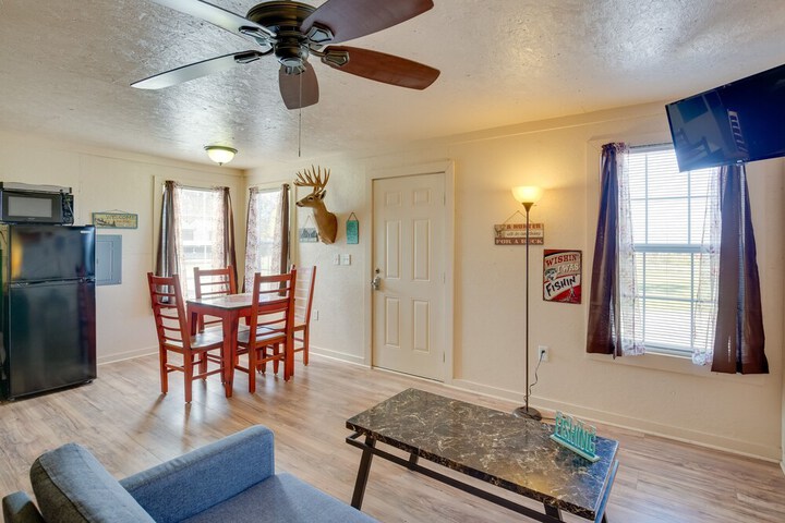 On-site Boat Ramp: Pet-friendly Kerens Studio!