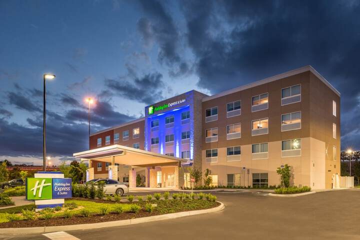 Hotel 4 of 42