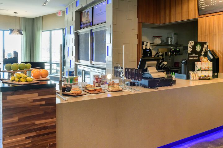 Courtyard by Marriott Lake Jackson