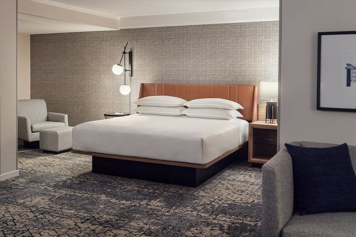 Room 35 of 62