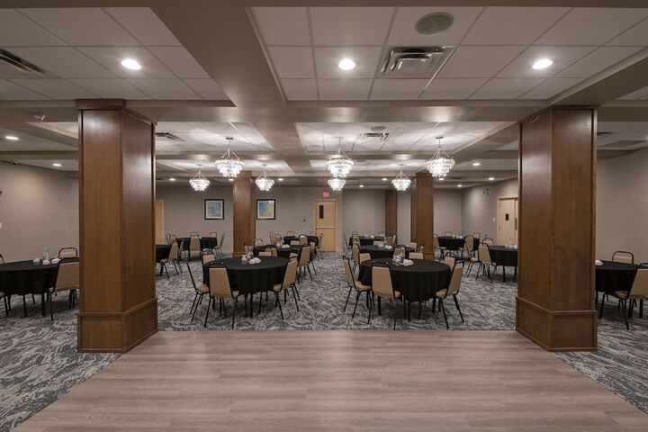 Doubletree by Hilton Hotel Kamloops