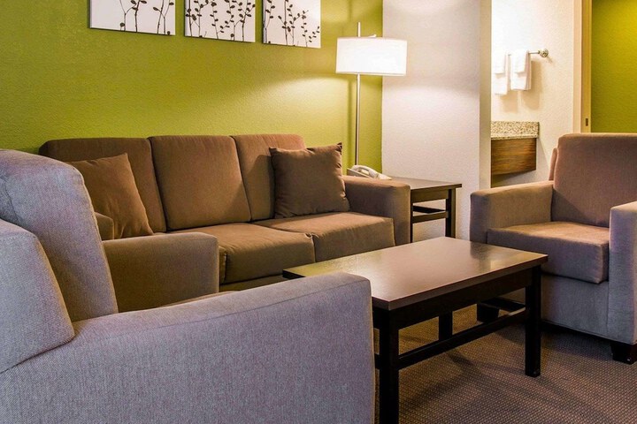 Sleep Inn Midland - Bay City West