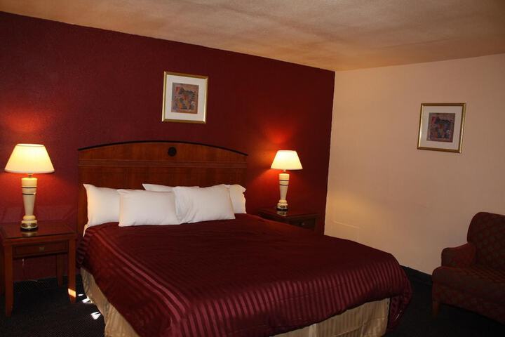 Room 13 of 35