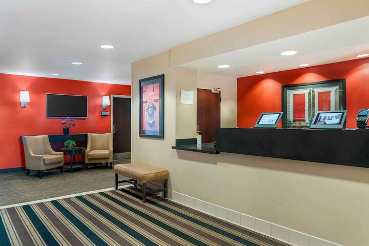 Hotel Interior 11 of 28
