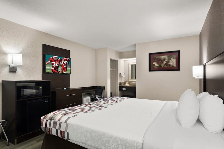 Room 32 of 37